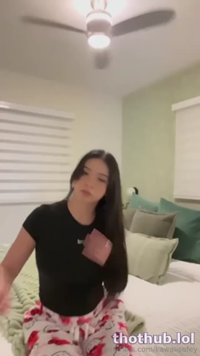 Aishah Sofey striping