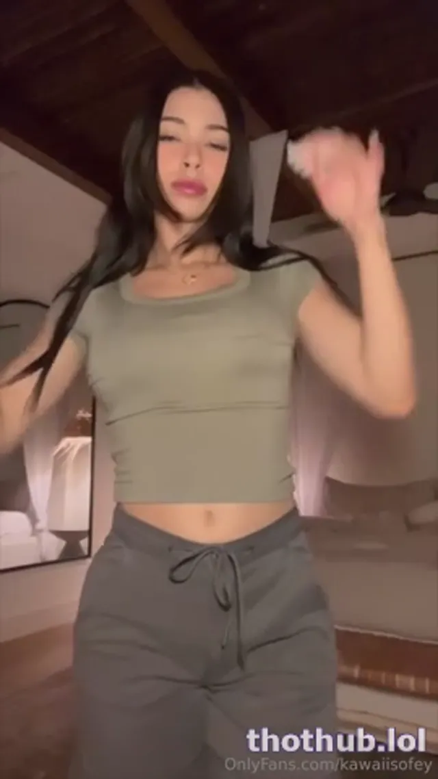 Aishah Sofey Strip Tease