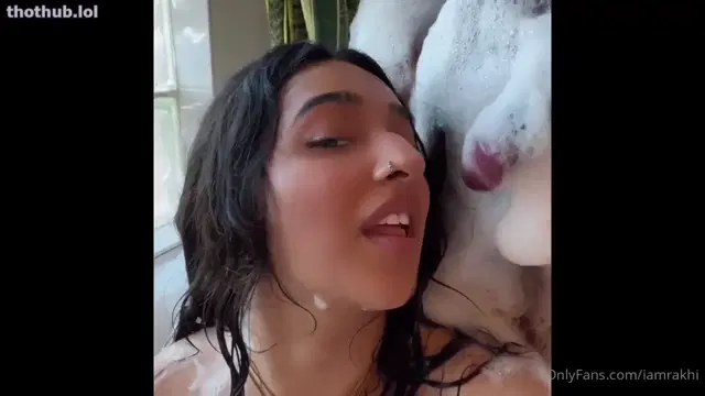 Rakhi Gill – Shower BJ