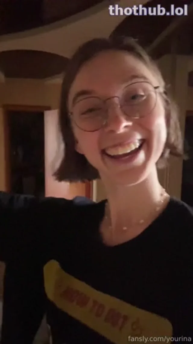 Yourina Fansly Nude pussy play