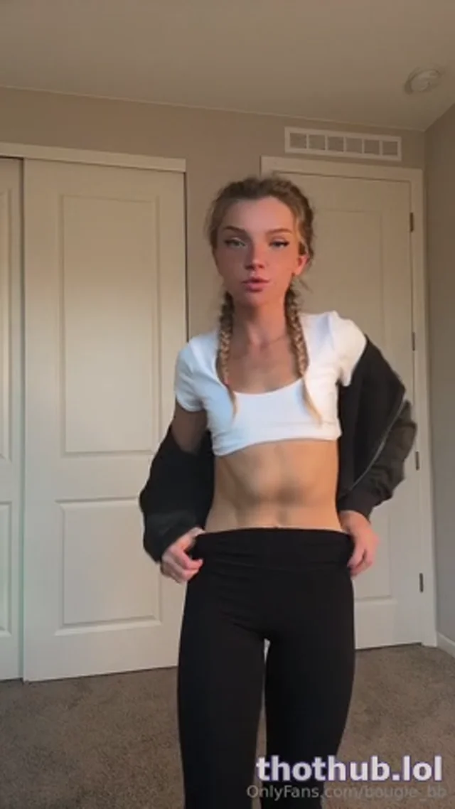 Bougie_bb – Strip and tease