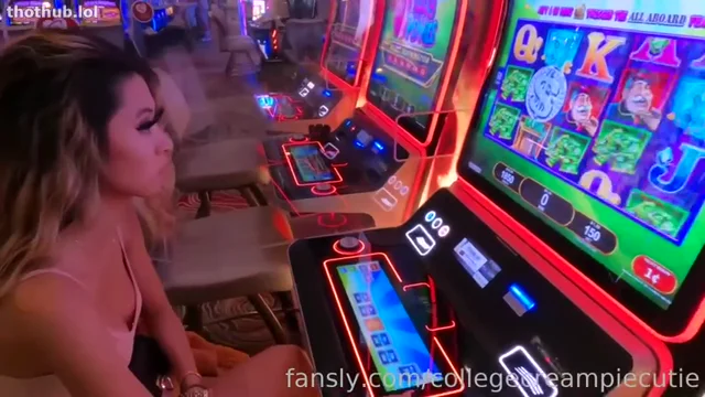 Collegecreammpiecutie  CASINO CREAMPIE