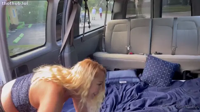 Fan Bus 2 Blondes 1 BBC Video Leaked