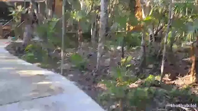 Jenny Scordamaglia outdoor yoga
