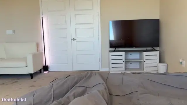 BubbleBratz Gets Her Tight Pussy Creampied