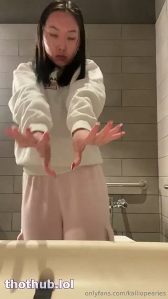Waifupeanut dildo masturbation ppv