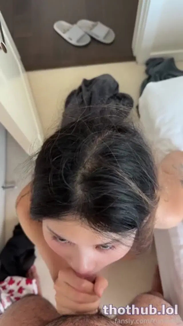 YUNIBABE CUTE ASIAN BLOWJOB