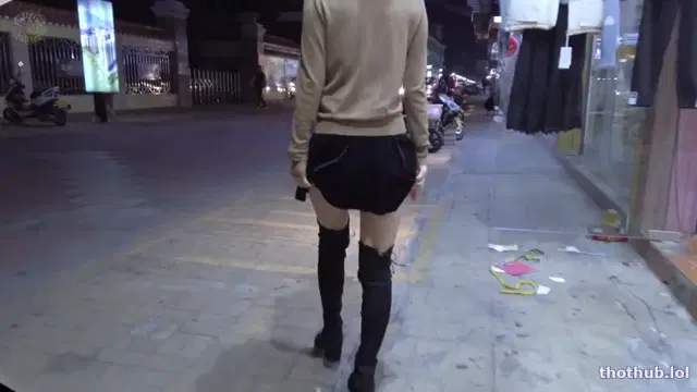 Fullfive public flashing after dinner