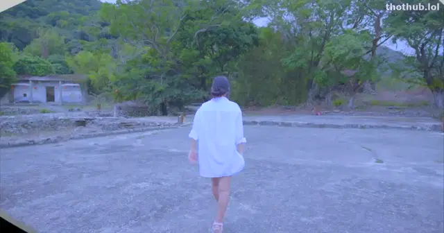 Fullfive outdoors squirt in ancient town