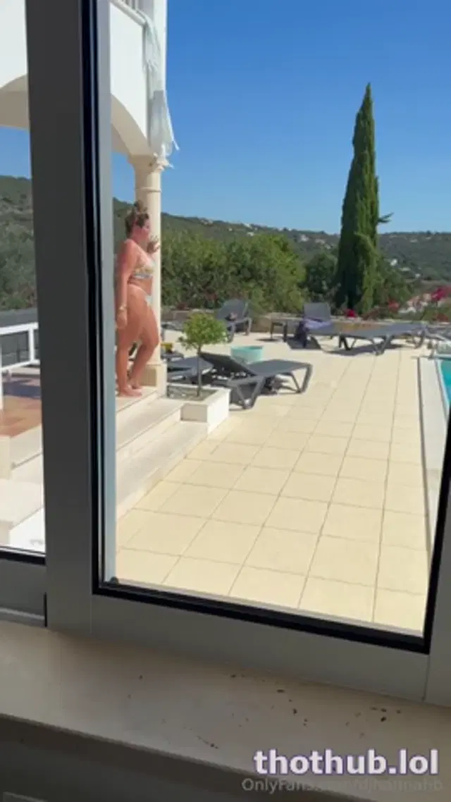 Hannah Olivia | djhannahb naked pool ppv