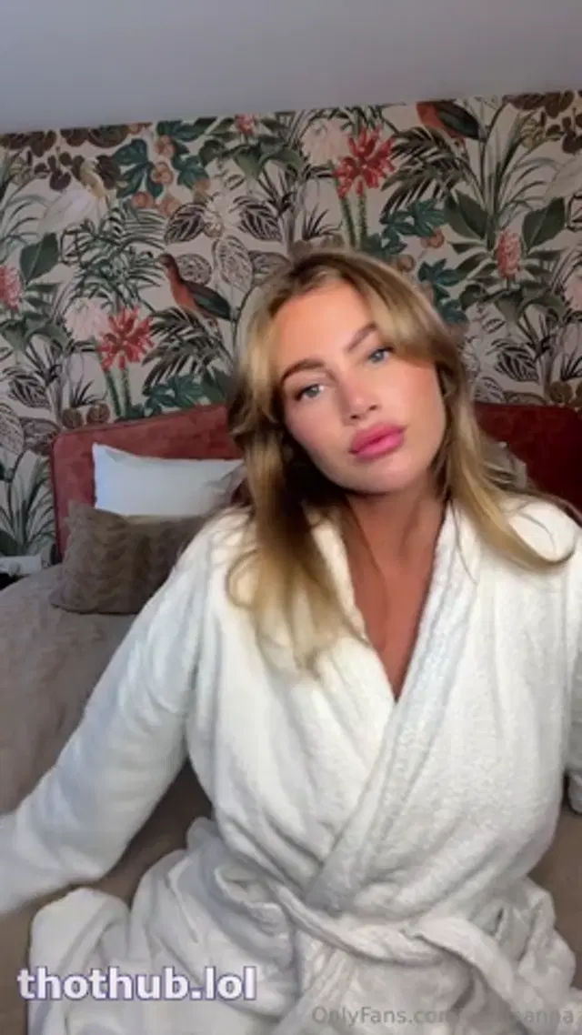 Eva Joanna strip tease onlyfans