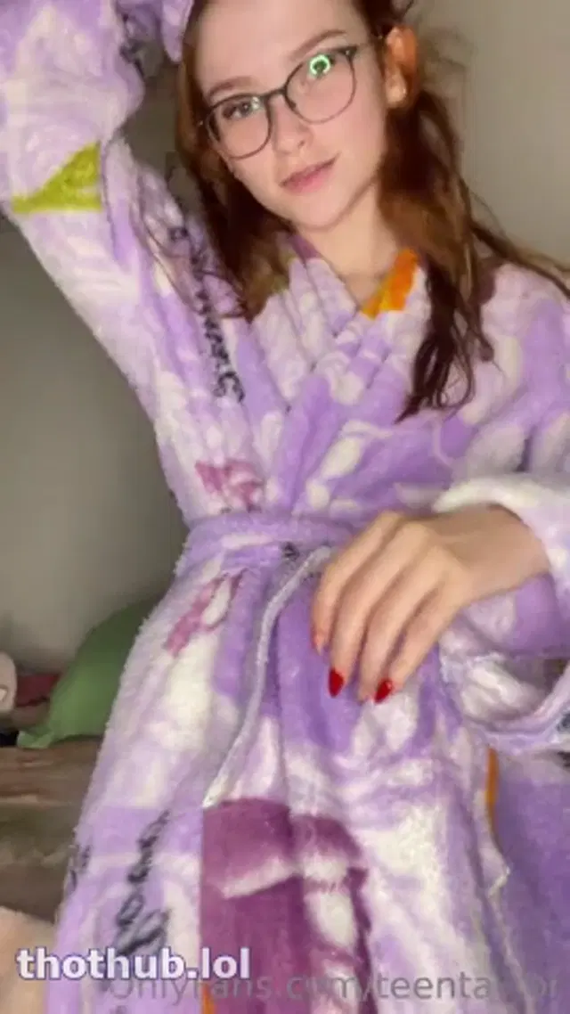 Teentaylor panty pillow humping