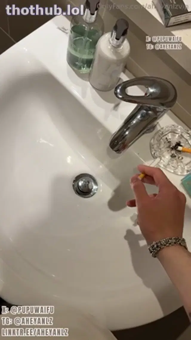 PupuWaifu Gets Banged In A Public Restroom