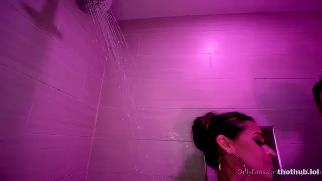 Destiny gg shower