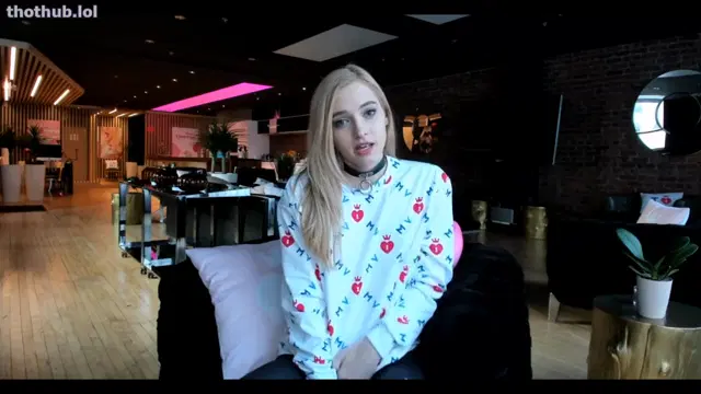 Novaruu dildo