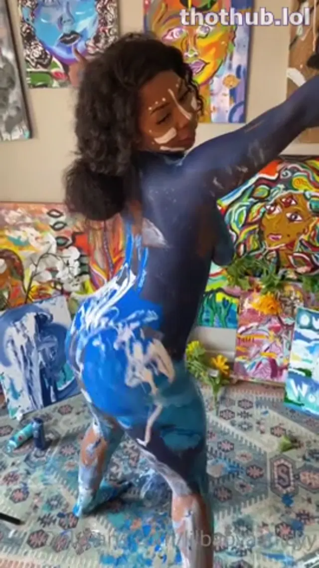 Lilbabyahleyy’s paint party