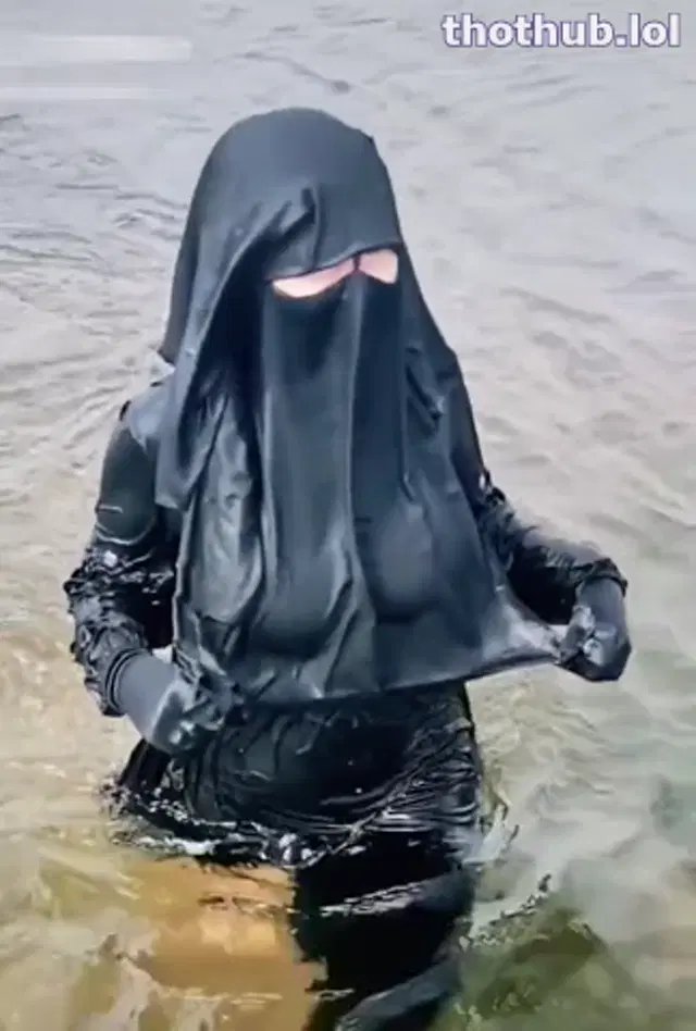 Tight hijab