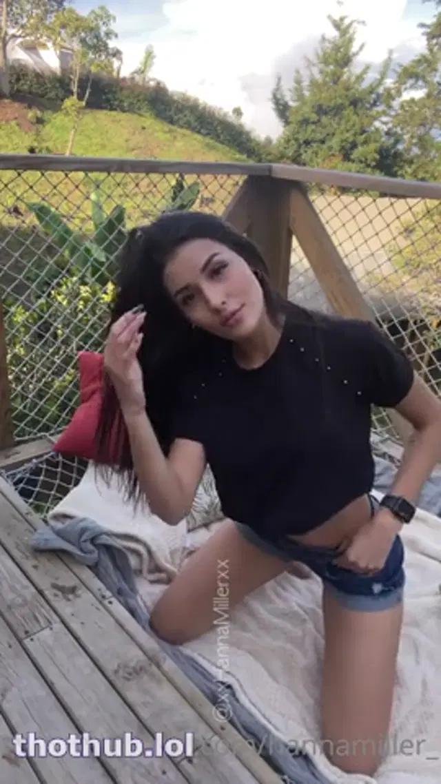 Hanna Miller Nude Striptease Video Leaked