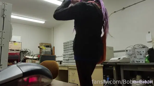 Boba_bitch stripping at workplace