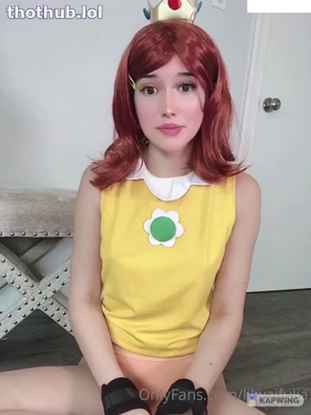 Lilwaifulia Peach anal dildo fuck 6min