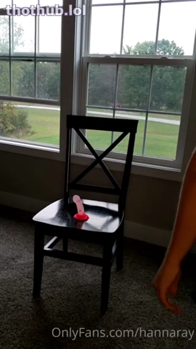 Hanna Ray dildo ride