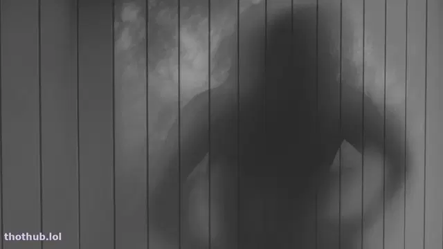 Carlotta Champagne – Shadows