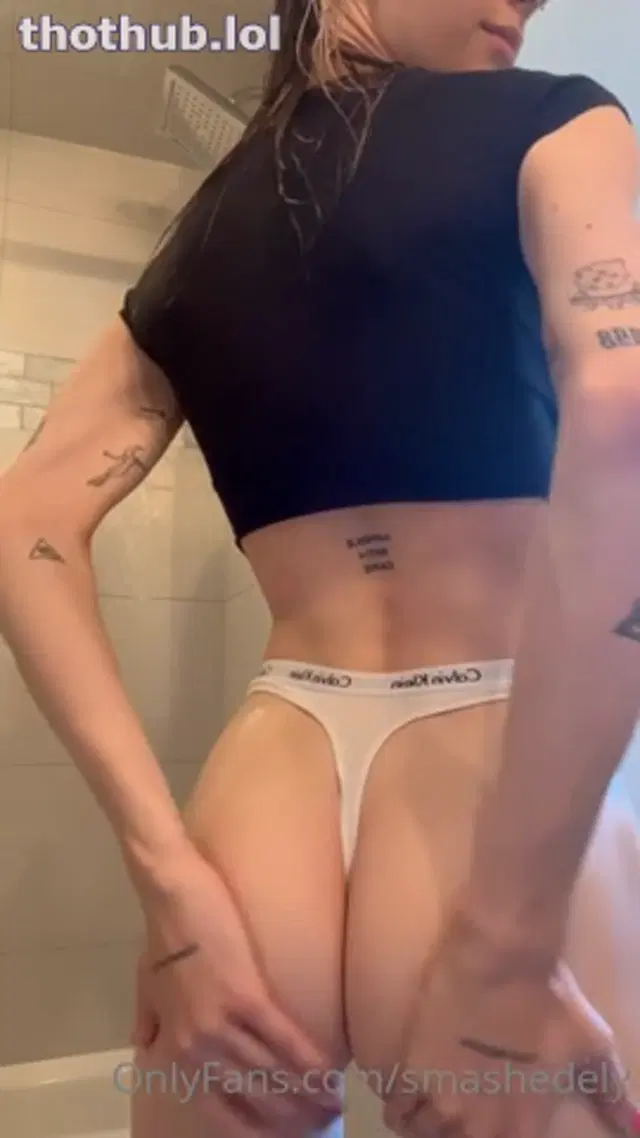Ashley Matheson rubbing ass tease