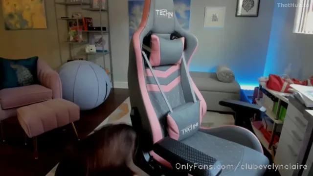 Evelyn Claire solo dildo cam show onlyfans archive