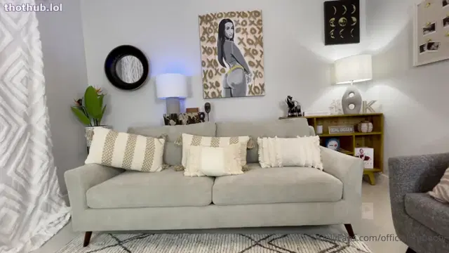Kelsi Monroe hot