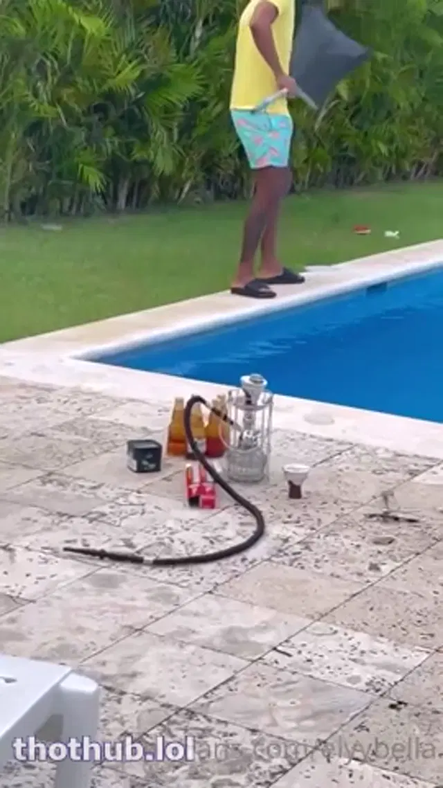 Elylabella Poolsife BBC BlowJob