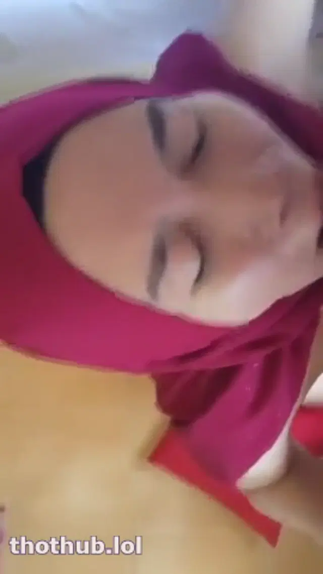Hijabi with Braces Getting Mouthful of Cum