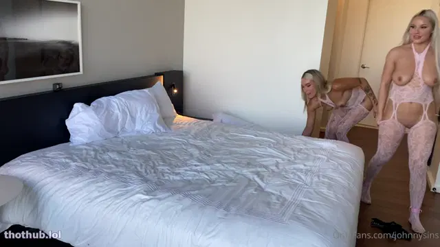 Kylie & Rara thressome