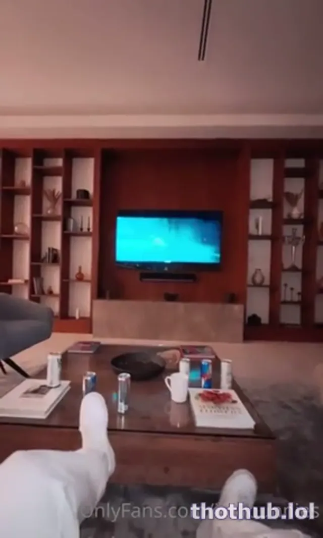 Izzybunnies TheRealBrittFit Threesome FFM