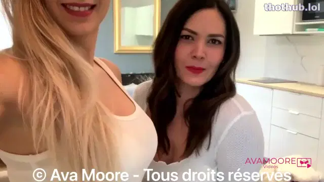 Ava Moore & Maevaa Sinaloa en promenade libertine