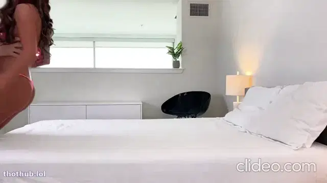 OnlyFans – Johnny Sins Fucks Aila Donavan – Full Scene