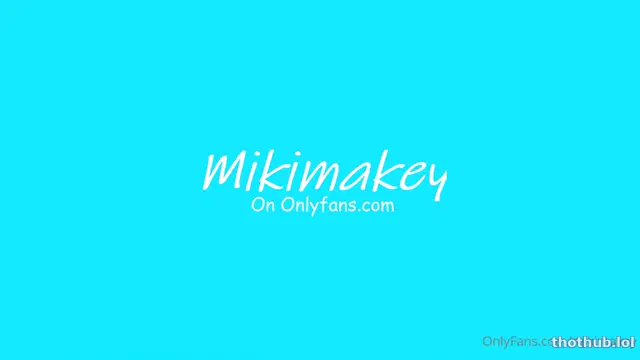 Mikimakey doggy dildo pounding pussy