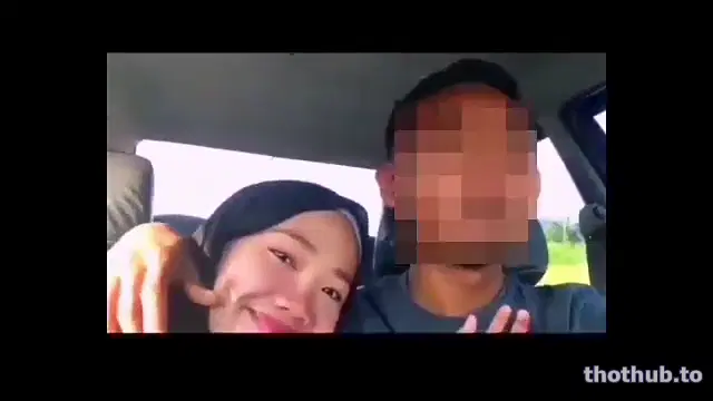 Hijab blowob in car