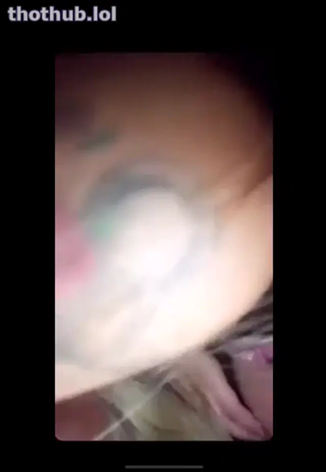 Lyna perez kissing friend