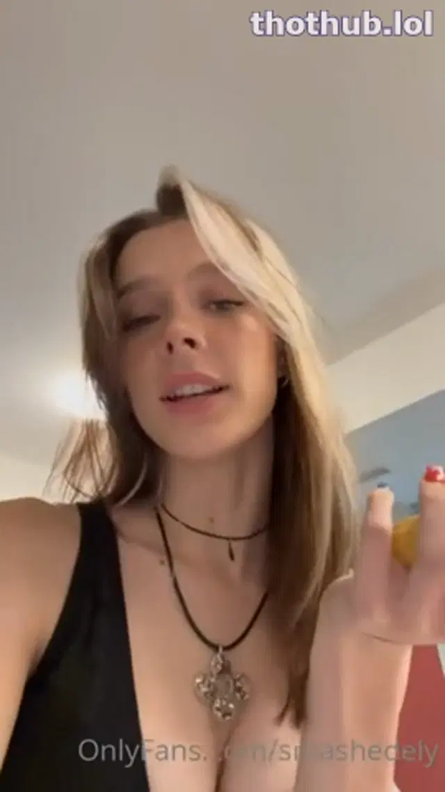 Ashley Matheson Banana Deepthroat