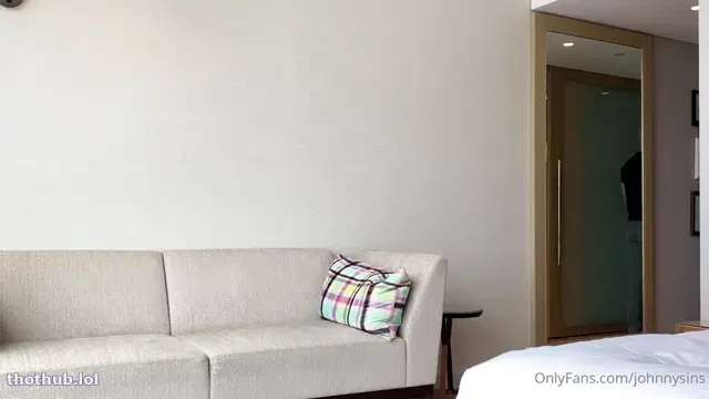 GIA ROUGE & JOHNNY SINS CREAMPIE