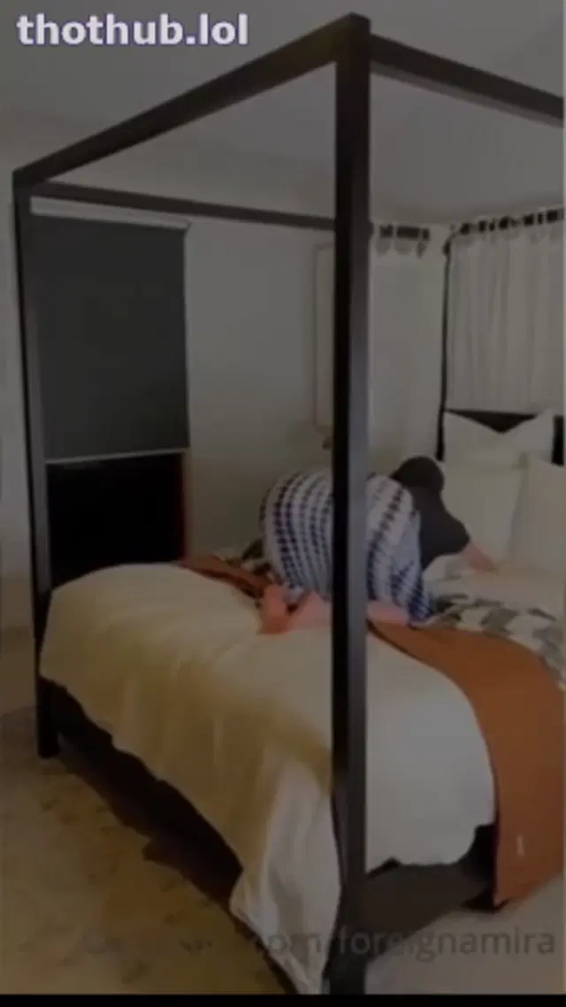 Ameliasocurvy