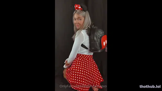Olivia Mae schoolgirl cosplay masturbation