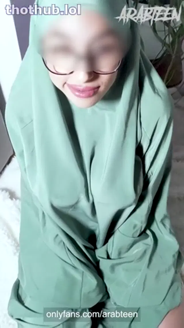 Arabteen blowjobs with hijab