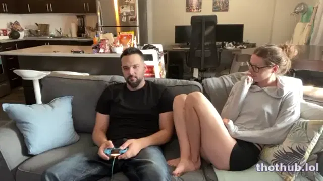 NadiaFoxx69 Video game distraction