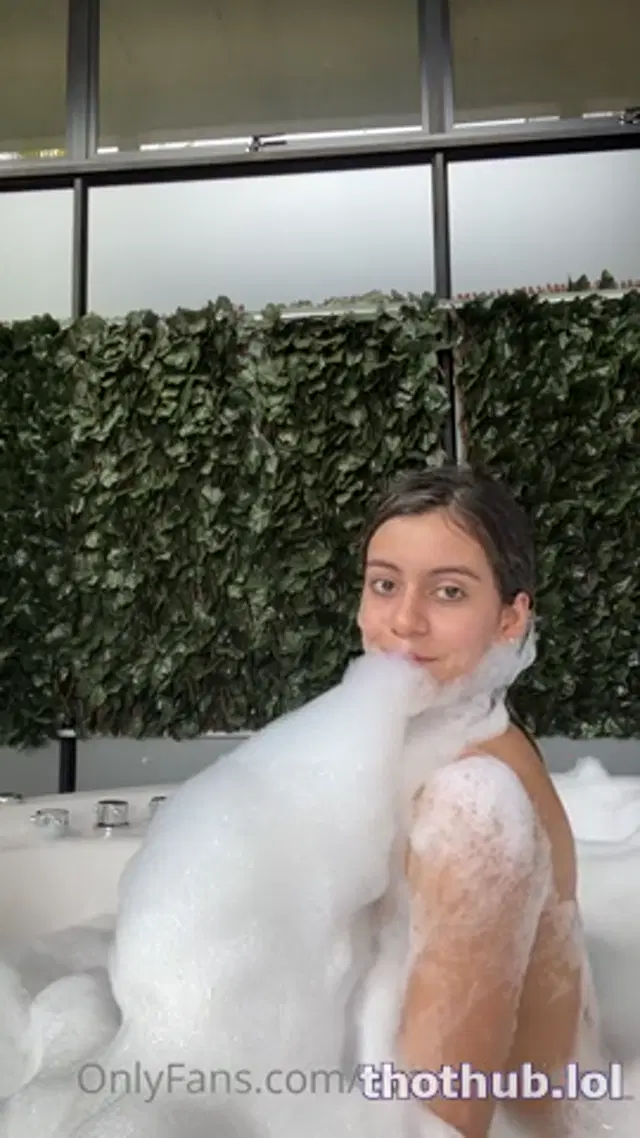 Eva Martinez: Bubble Tease