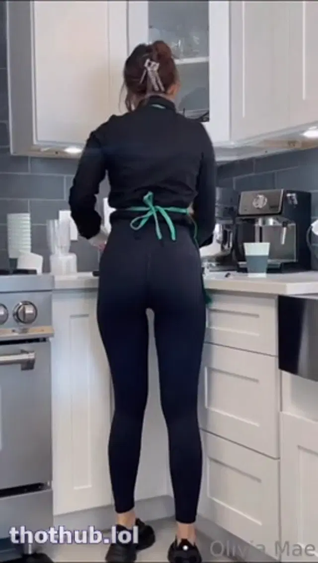 Therealoliviamae- Starbucks Barista Fucked