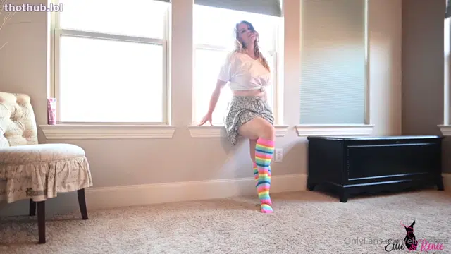 Ellie Renee Teasing