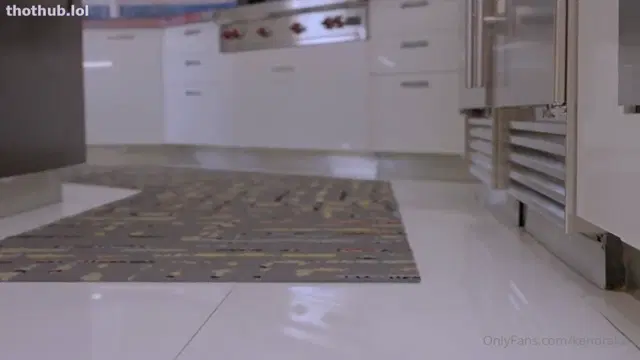 Kendra lust solo