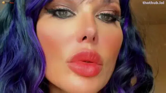 Iv4nna c0xx int0 her th!rd bl0w bang