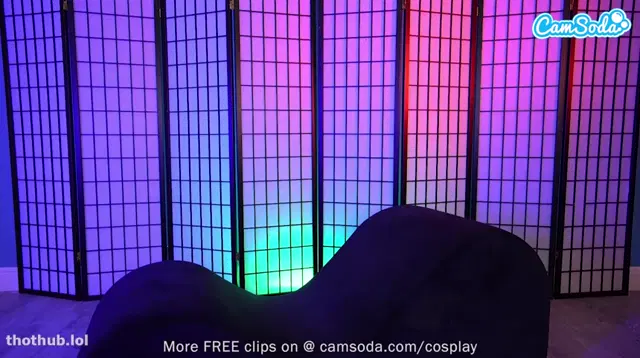 Big Booty MILF Kelsi Monroe Cosplay As Gwen Stacy Has Intense Orgasm